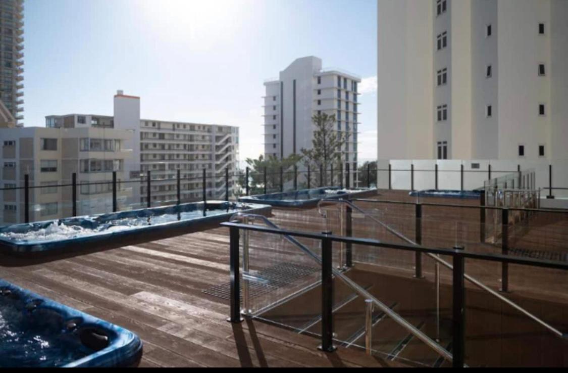 Luxury Apartment & Ocean View In Surfers Paradise Gold Coast Exterior foto